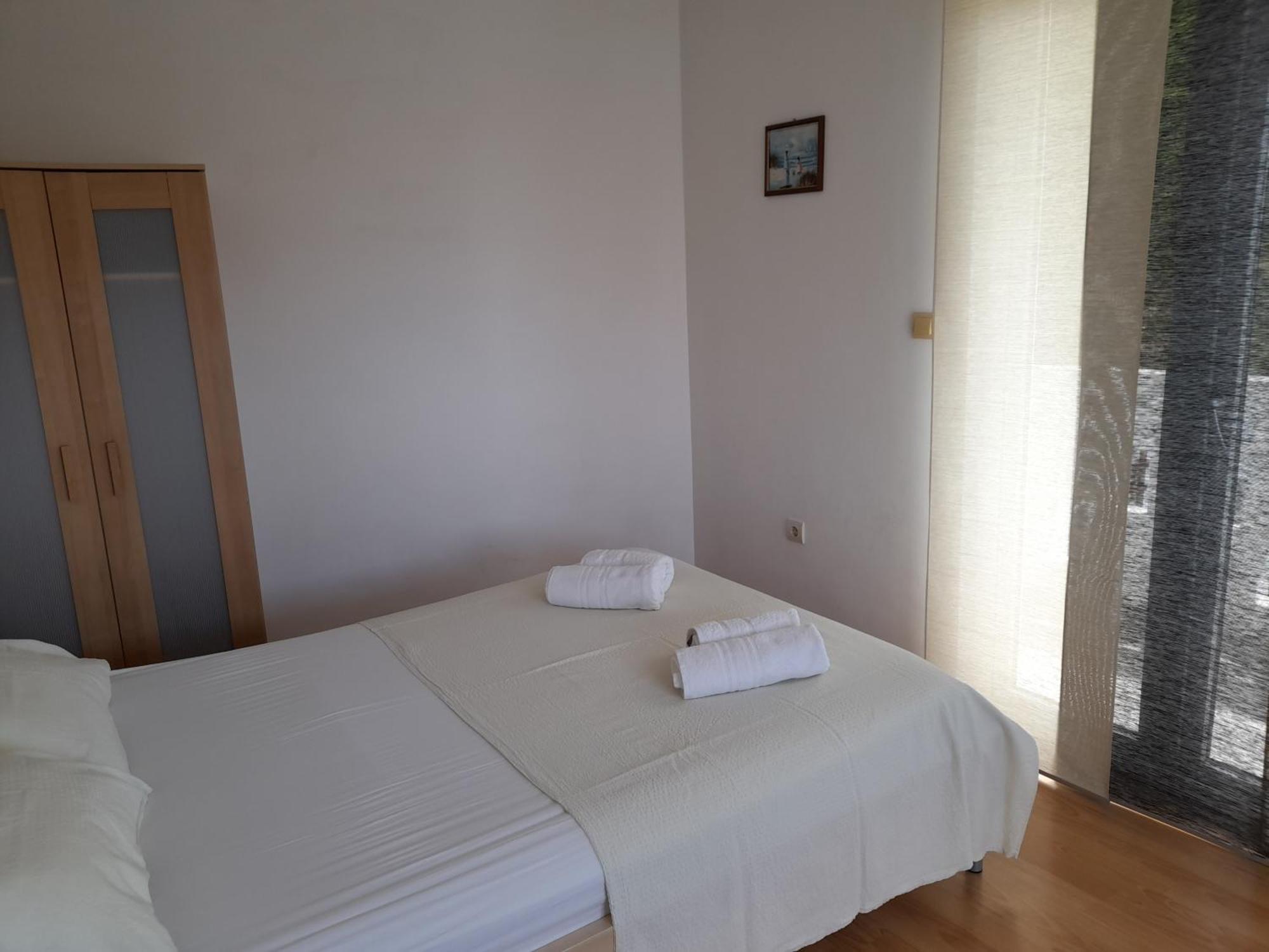 Apartments Malou Baska Voda Room photo