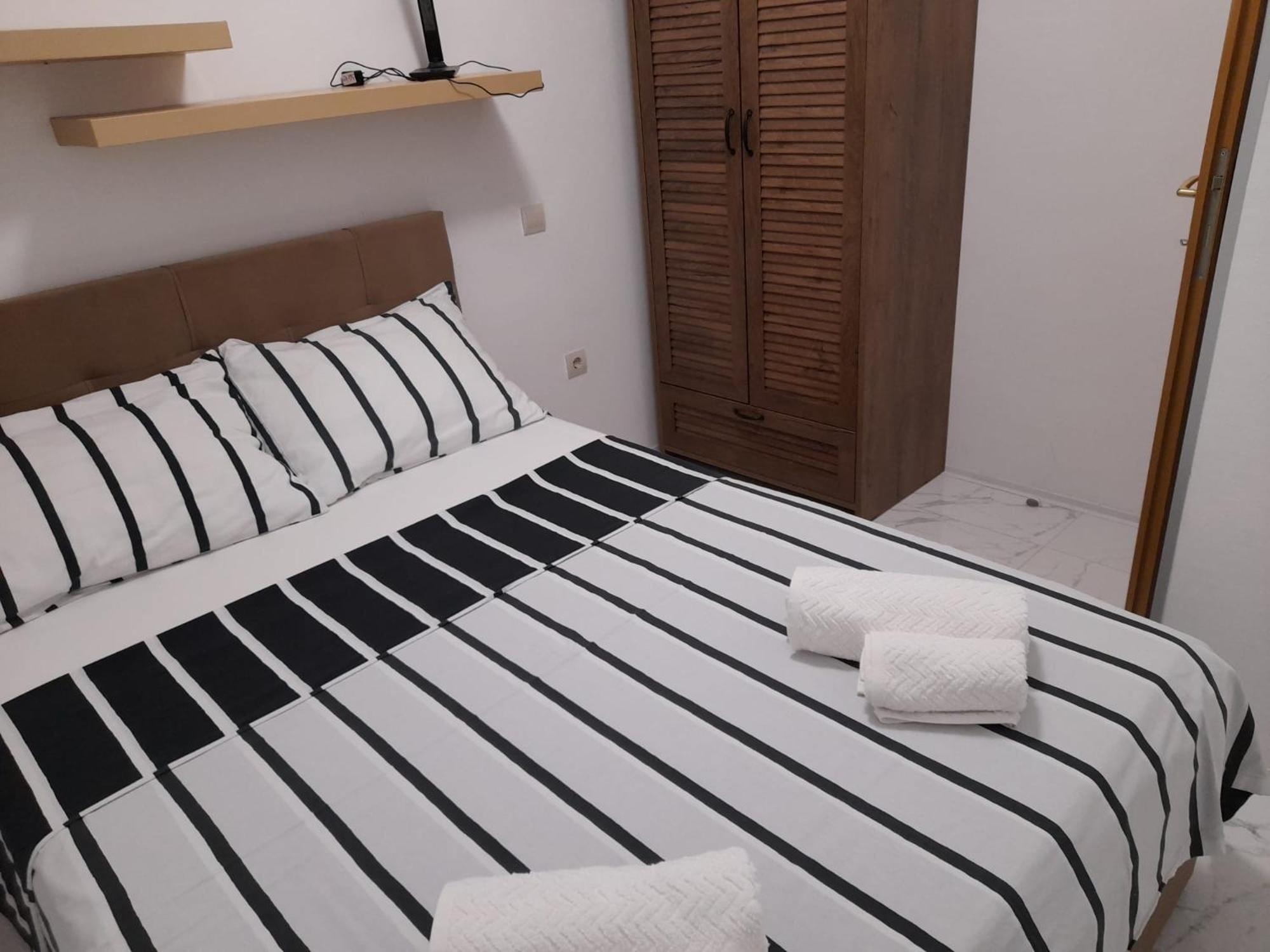 Apartments Malou Baska Voda Room photo