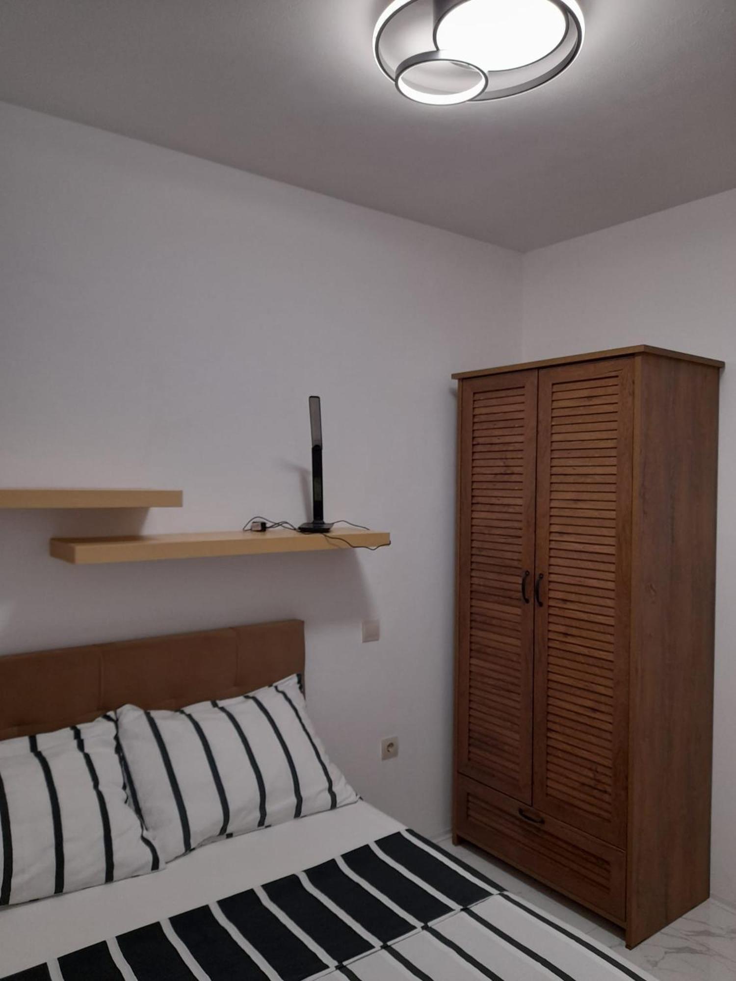 Apartments Malou Baska Voda Room photo
