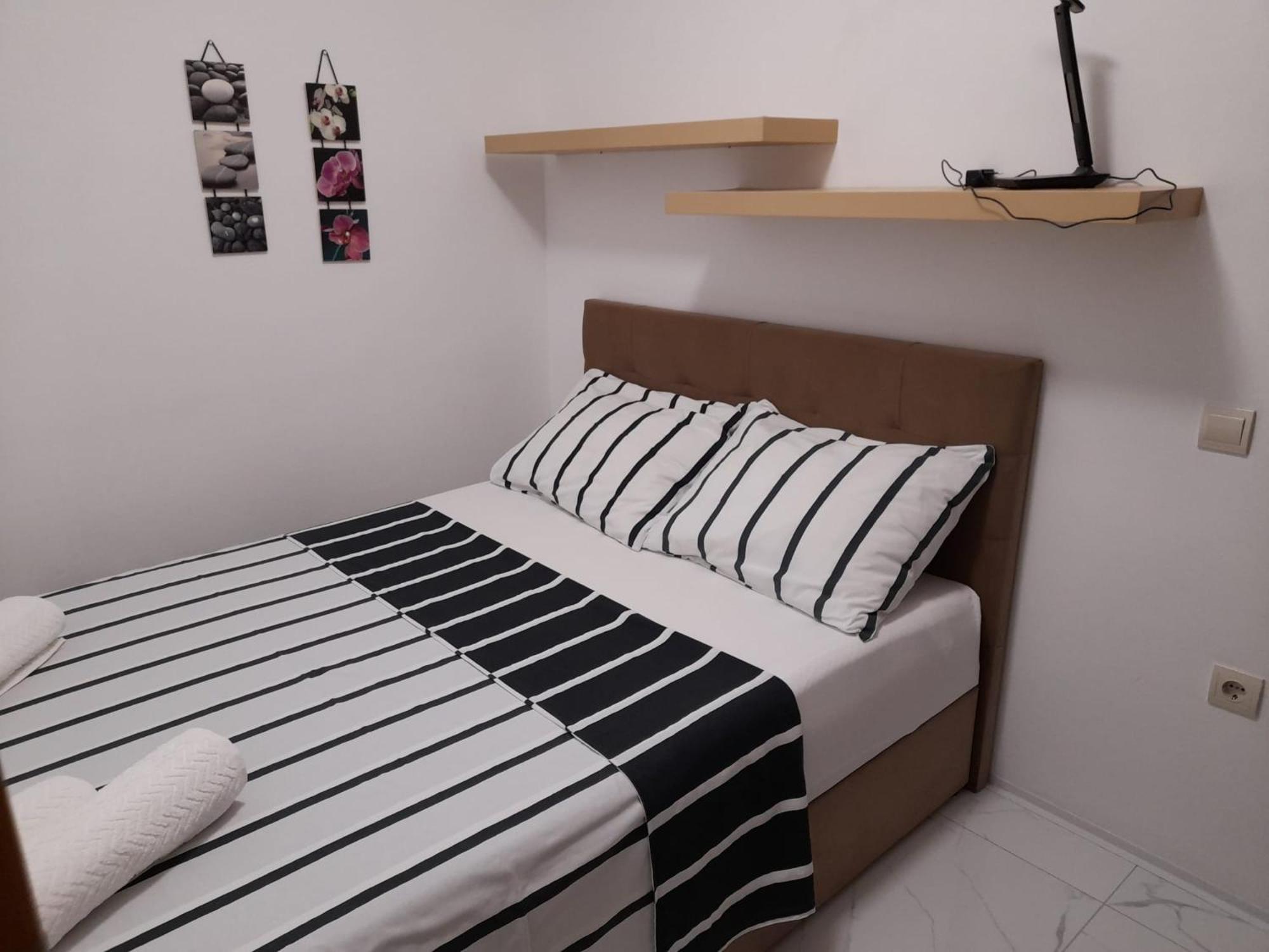 Apartments Malou Baska Voda Room photo