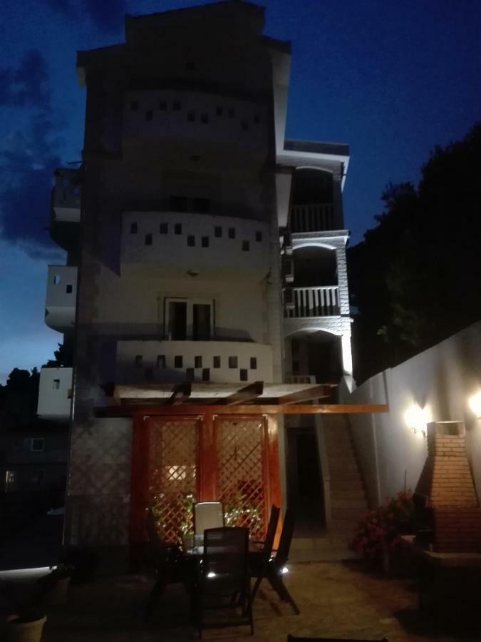 Apartments Malou Baska Voda Exterior photo
